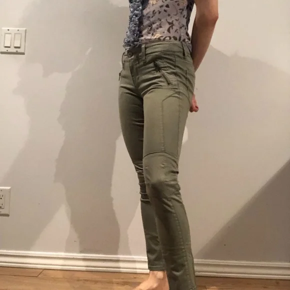 Low rise olive pants - Picture 12 of 16